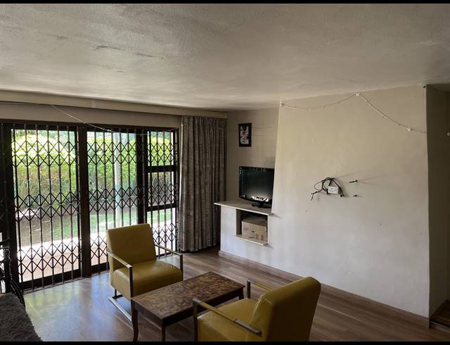 3 BEDROOM SIMPLEX RENTED IN GILLITTS